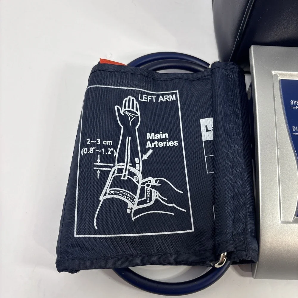 Fred's Automatic Blood Pressure Monitor 76-490 Large Upper Arm Cuffs & Case